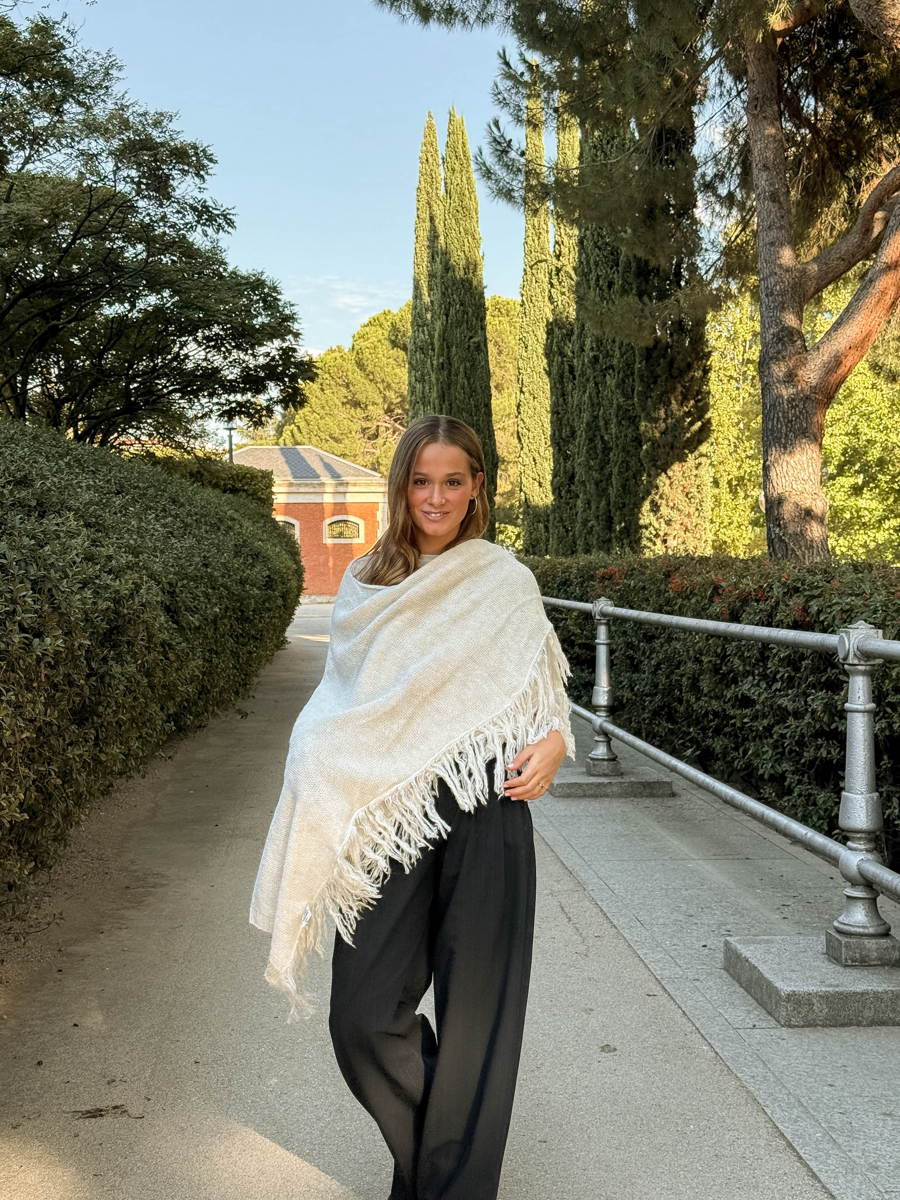 Poncho grande | Blanco - Image 24