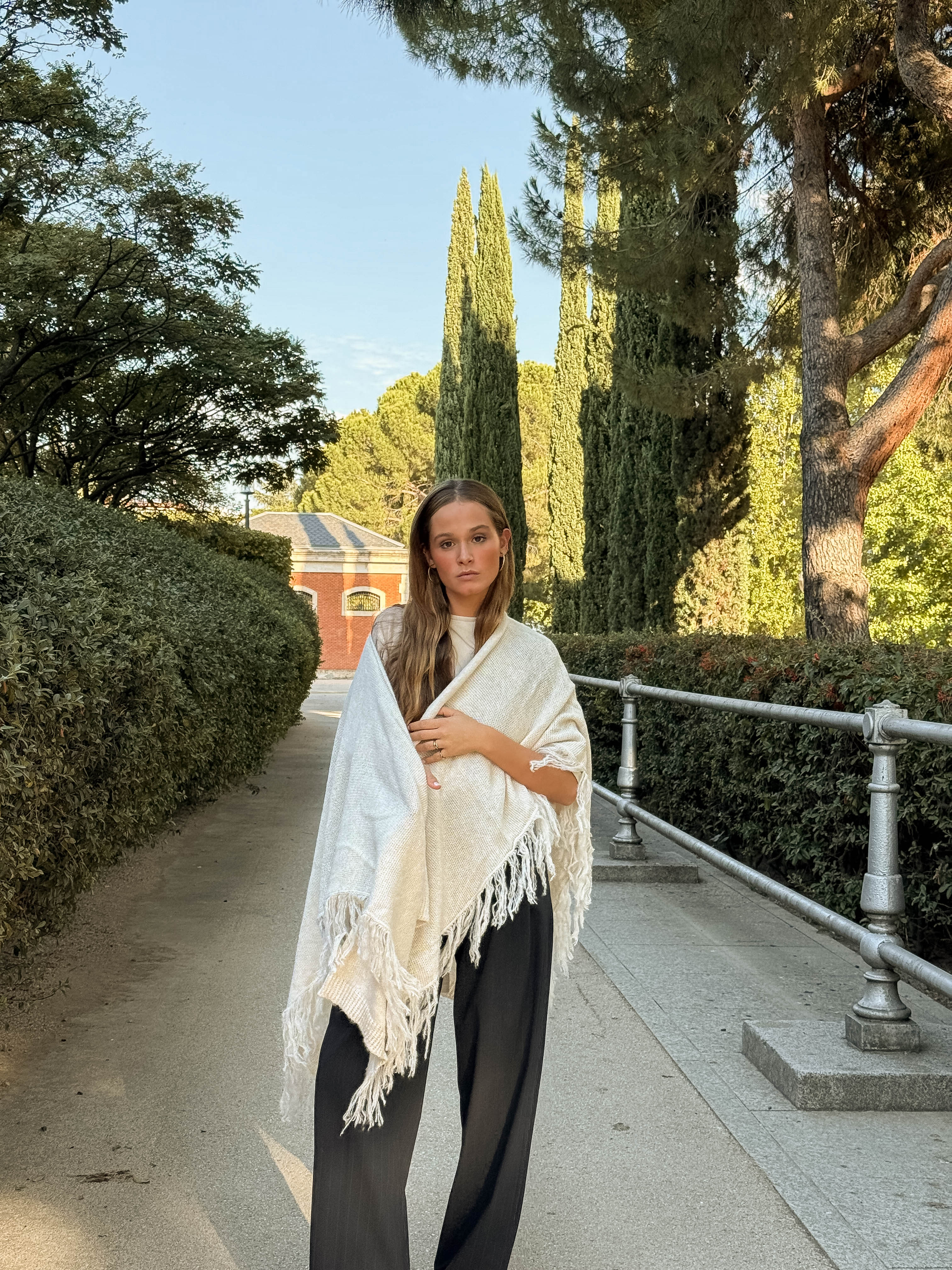 Poncho grande | Blanco - Image 26