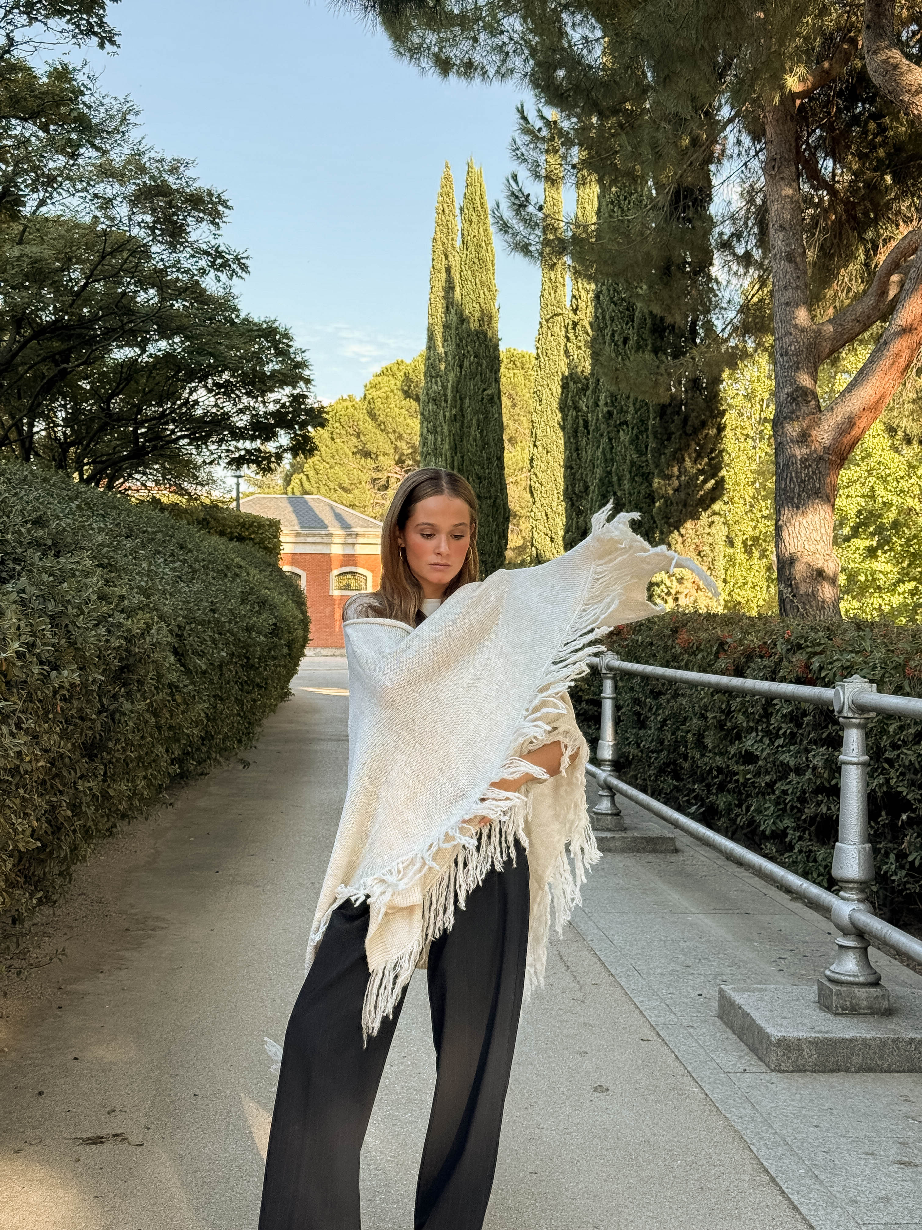 Poncho grande | Blanco - Image 27