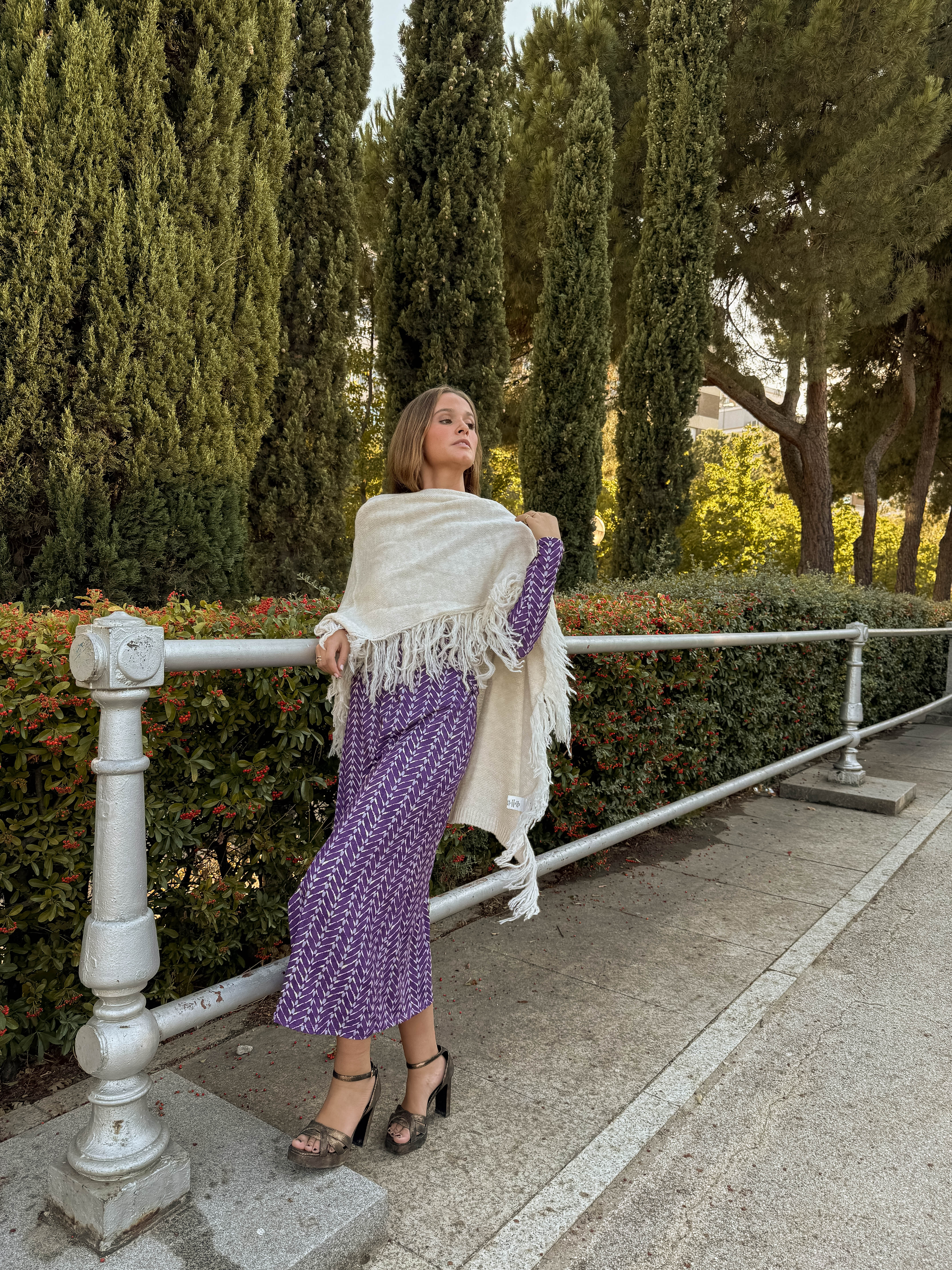 Poncho grande | Blanco - Image 3